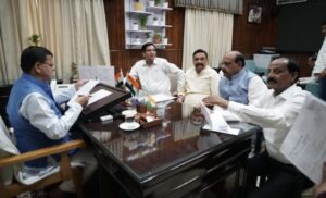 कांग्रेस नेताओं के एक प्रतिनिधिमण्डल ने मुख्यमंत्री धामी से की मुलाकात