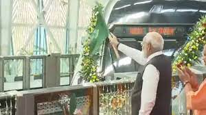 पीएम मोदी ने दिखाई देश की पहली हाईस्पीड ट्रेन नमो भारत को हरी झंडी