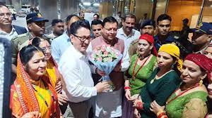  मुख्यमंत्री धामी का मुंबई पहुंचने पर प्रवासी उत्तराखंडियों द्वारा स्वागत