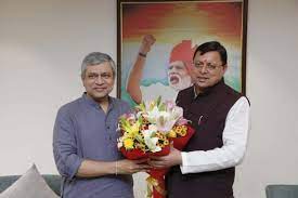 मुख्यमंत्री धामी ने नई दिल्ली में माननीय केंद्रीय रेल मंत्री अश्विनी वैष्णव से भेंट की।