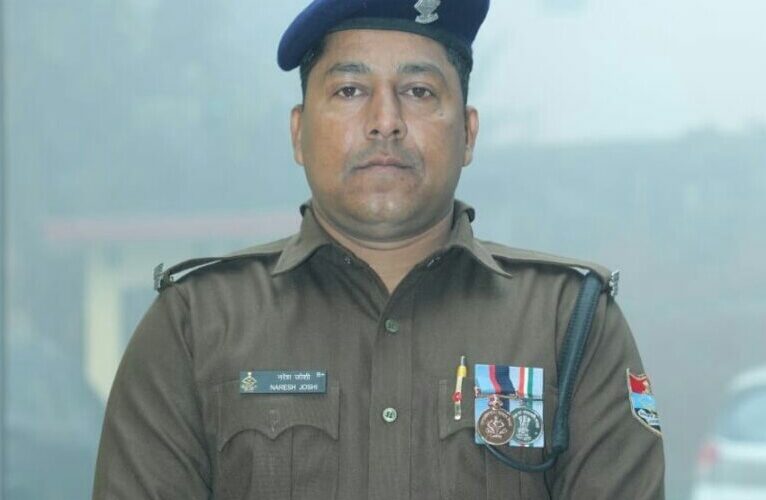 25 लोगों की जान बचाने वाले पुलिस कर्मी को “जीवन रक्षा पदक”,  पुलिस महानिदेशक ने दी बधाई*
