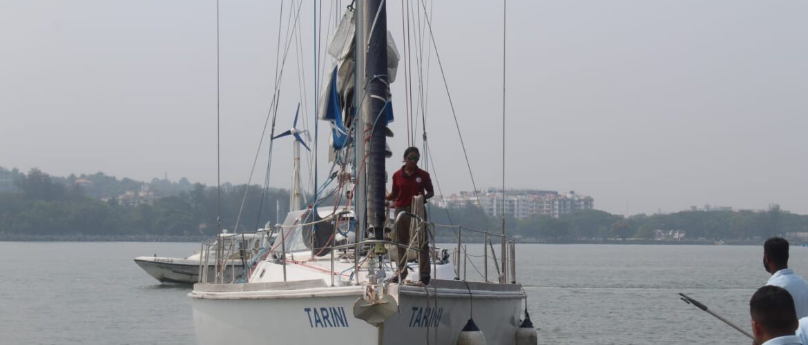 भारतीय नौसेना के जहाज आईएनएसवी तारिणी अपने ऐतिहासिक ट्रांसओशनिक अभियान में विजयी होकर वापस लौट आया है