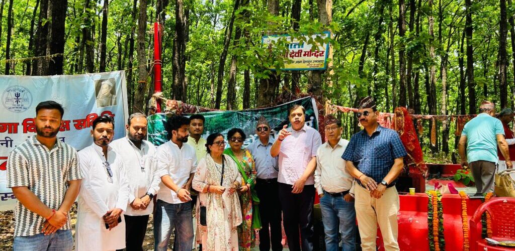 खलंगा क्षेत्र में नौ हजार बेशकीमती पेड़ों की बलि देने पर जताया पुरजोर विरोध