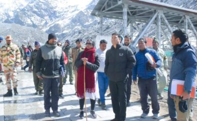 मुख्य सचिव राधा रतूड़ी ने केदारनाथ धाम पहुँचकर विकास कार्यों का लिया जायजा