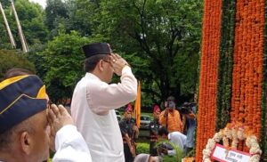 मुख्यमंत्री पुष्कर सिंह धामी ने कारगिल विजय दिवस पर वीर जवानों को किया नमन