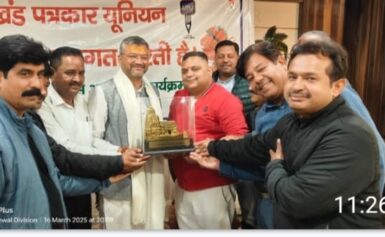 मेयर व उत्तराखंड पत्रकार यूनियन ने दधीचि देह दाह समिति के योगदान को सराहा