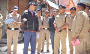बद्रीनाथ धाम में तैयारियों का जायजा लेने पहुंचे आईजी