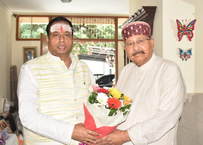 चारधाम यात्रा पर आने वाले श्रृद्धालुओं के सत्कार का विशेष रूप से ध्यान रखा जाए : महाराज