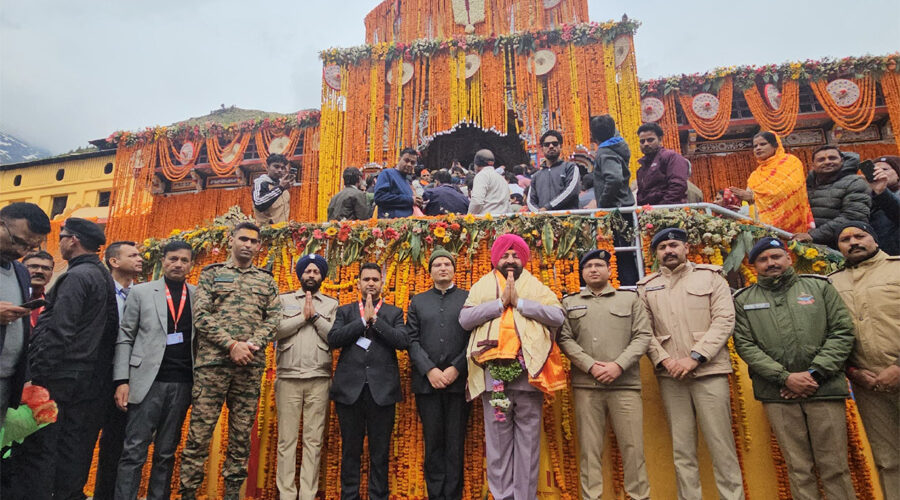 राज्यपाल ने की भगवान बदरी विशाल की पूजा-अर्चना