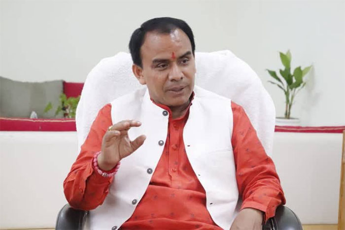 गढ़वाल के पांच दिवसीय दौरे पर कैबिनेट मंत्री डॉ. धन सिंह रावत
